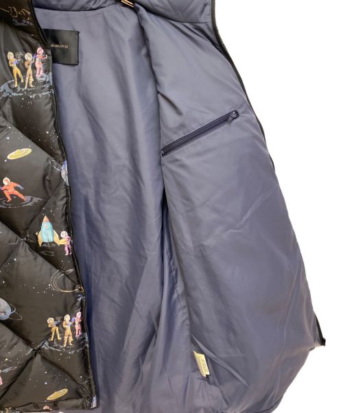 UNDERCOVER（アンダーカバー）UNDERCOVER (アンダーカバー) 16AW 宇宙柄ダウンジャケット ブラック サイズ:4の古着・服飾アイテム