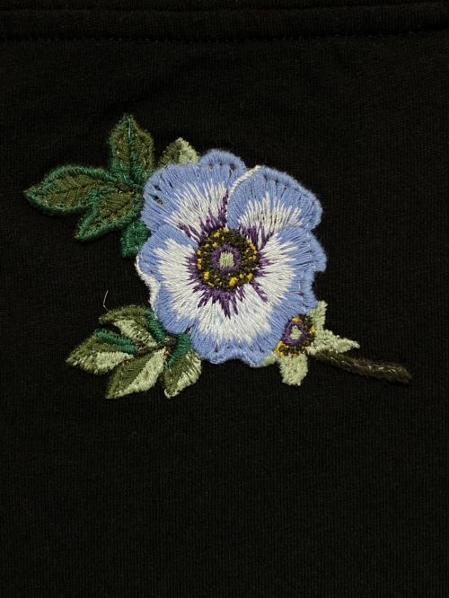 GUCCI（グッチ）GUCCI (グッチ) ダメージ加工ロゴTシャツ ブラック サイズ:Sの古着・服飾アイテム