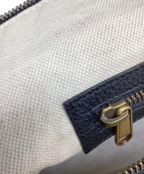 GUCCI（グッチ）GUCCI (グッチ) ハーフムーン ホーボー ヴィンテージロゴショルダーバッグ ブラックの古着・服飾アイテム