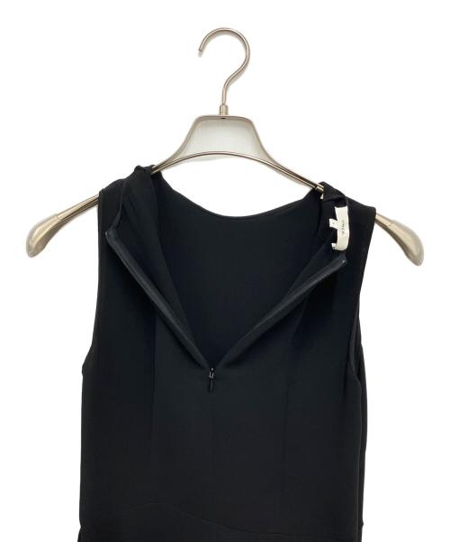 VINCE（ヴィンス）VINCE (ヴィンス) アシンメトリーノースリーブワンピース ブラックの古着・服飾アイテム
