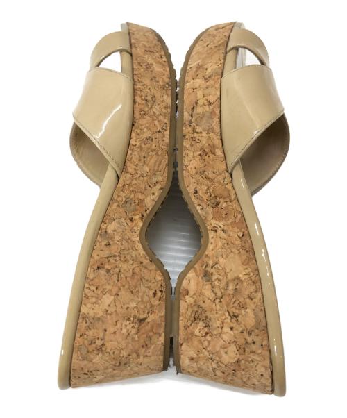 JIMMY CHOO（ジミーチュウ）JIMMY CHOO (ジミーチュウ) サンダル ベージュ サイズ:34 1/2の古着・服飾アイテム