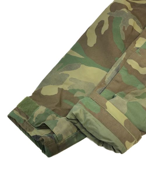 VINTAGE MILITARY（ヴィンテージ ミリタリー）VINTAGE MILITARY (ヴィンテージ ミリタリー) US ARMY ECWCS GORE-TEX PARKA カーキ サイズ:Mの古着・服飾アイテム