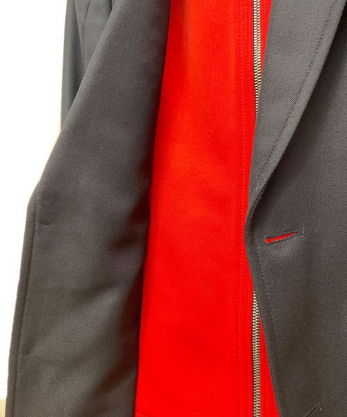 BURBERRY（バーバリー）BURBERRY (バーバリー) レイヤードテーラードジャケット ブラック×レッド サイズ:44の古着・服飾アイテム