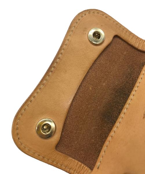 WILDSWANS（ワイルドスワンズ）WILDSWANS (ワイルドスワンズ) コインケース ベージュの古着・服飾アイテム