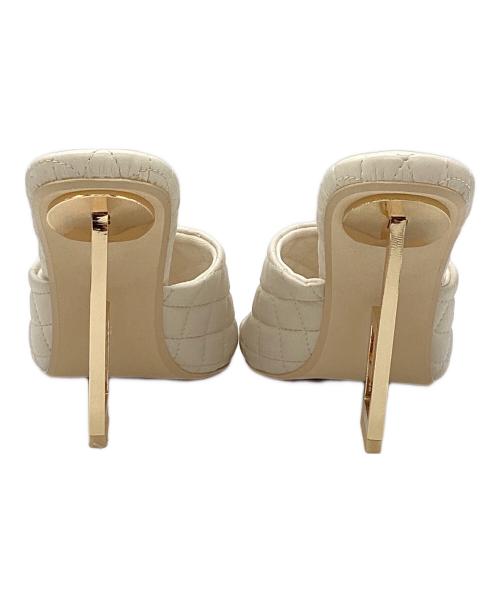 YELLO（イエロ）YELLO (イエロー) GABRIELLE SANDALS アイボリー サイズ:Sの古着・服飾アイテム