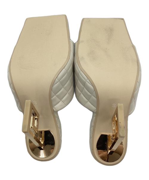 YELLO（イエロ）YELLO (イエロー) GABRIELLE SANDALS アイボリー サイズ:Sの古着・服飾アイテム