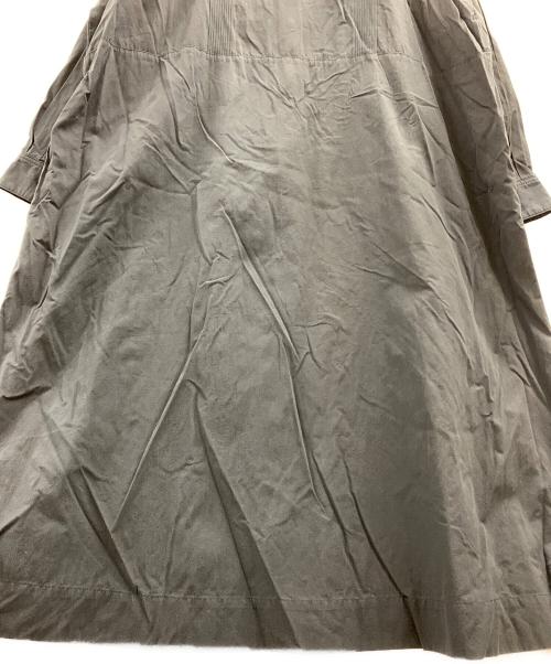 YUNI（ユニ）yuni (ユニ) yuni　スーピマブロード細ピンタックAラインワンピース ネイビー サイズ:FREEの古着・服飾アイテム