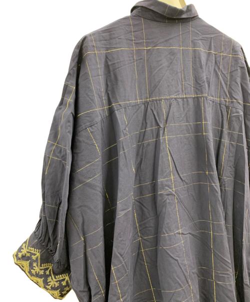 ne quittez pas（ヌキテパ）ne quittez pas (ヌキテパ) POPLIN CHECK EMB SHIRTS DRESS ネイビー サイズ:FREEの古着・服飾アイテム