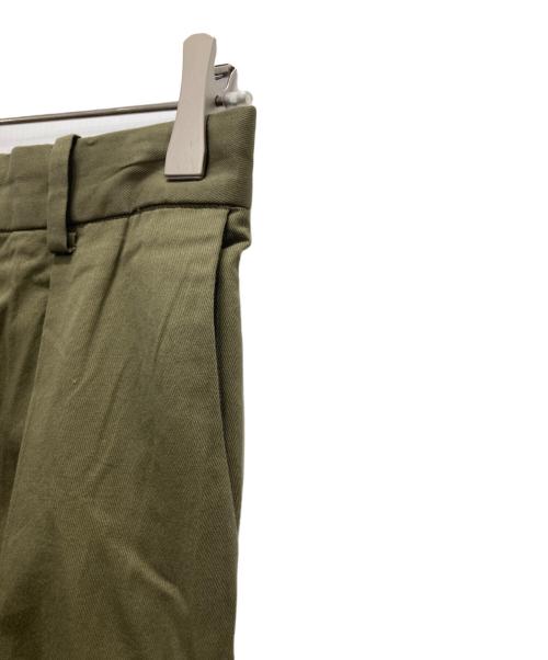 MARKAWARE（マーカウェア）MARKAWARE (マーカウェア) PEGTOP TROUSERS カーキ サイズ:1の古着・服飾アイテム