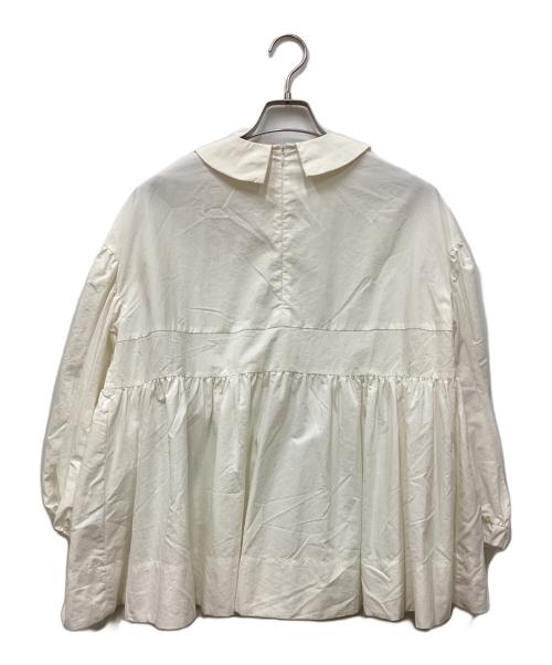 YORI（ヨリ）YORI (ヨリ) フラットカラーティアードブラウス アイボリー サイズ:FREEの古着・服飾アイテム