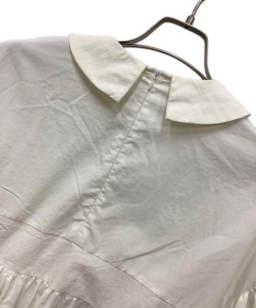 YORI（ヨリ）YORI (ヨリ) フラットカラーティアードブラウス アイボリー サイズ:FREEの古着・服飾アイテム