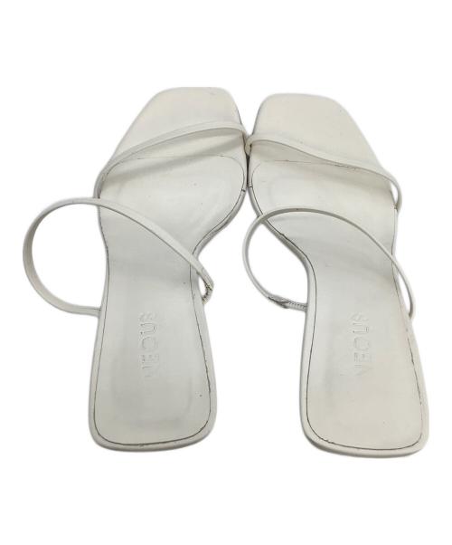 DEUXIEME CLASSE（ドゥーズィエム クラス）DEUXIEME CLASSE (ドゥーズィエム クラス) ストラップサンダル ホワイト サイズ:23.5の古着・服飾アイテム