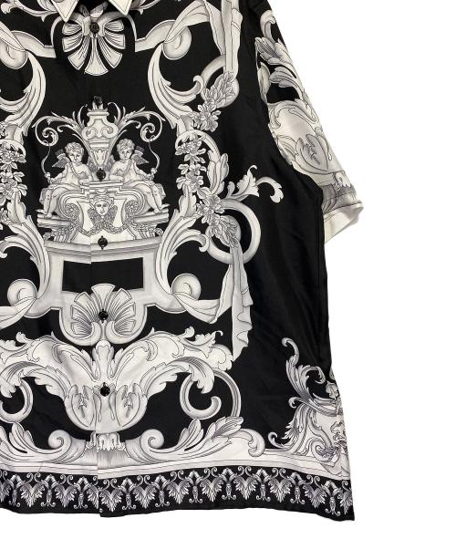 VERSACE（ヴェルサーチ）VERSACE (ヴェルサーチ) シャツ ホワイト×ブラック サイズ:50の古着・服飾アイテム