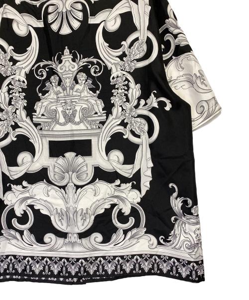 VERSACE（ヴェルサーチ）VERSACE (ヴェルサーチ) シャツ ホワイト×ブラック サイズ:50の古着・服飾アイテム