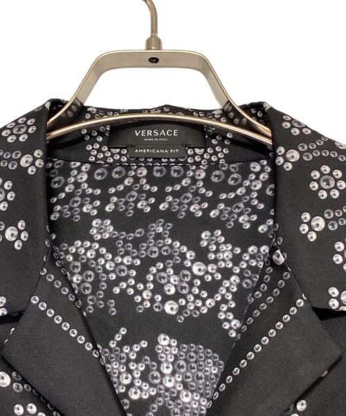 VERSACE（ヴェルサーチ）VERSACE (ヴェルサーチ) シャツ ブラック×ホワイト サイズ:50の古着・服飾アイテム