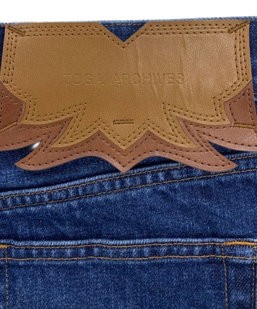 TOGA ARCHIVES（トーガアーカイブス）TOGA ARCHIVES (トーガアーカイブス) DENIM PANTS　デニムパンツ ブルー サイズ:M 未使用品の古着・服飾アイテム