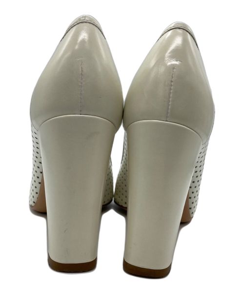 LOUIS VUITTON（ルイ ヴィトン）LOUIS VUITTON (ルイ ヴィトン) オープントゥーパンプス ホワイト サイズ:38 1/2の古着・服飾アイテム