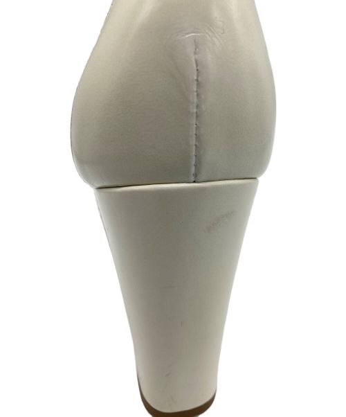 LOUIS VUITTON（ルイ ヴィトン）LOUIS VUITTON (ルイ ヴィトン) オープントゥーパンプス ホワイト サイズ:38 1/2の古着・服飾アイテム