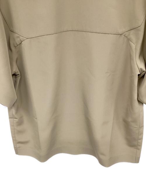 HYKE（ハイク）HYKE (ハイク) ラウンドネックカットソー ベージュ サイズ:2の古着・服飾アイテム