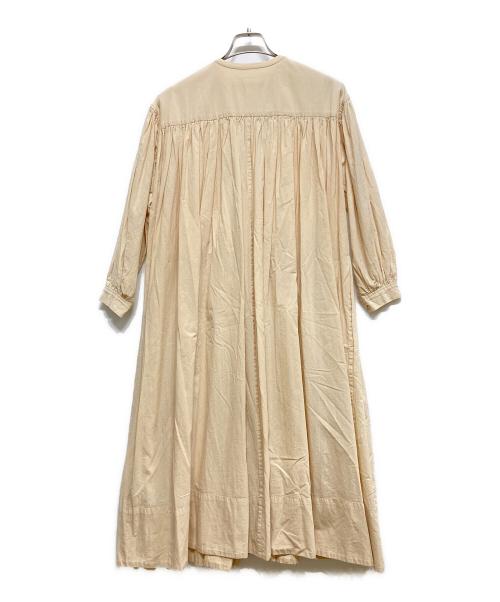 Veritecoeur（ヴェリテクール）Veritecoeur (ヴェリテクール) コットンノーカラーウエストギャザーワンピース ベージュ サイズ:1の古着・服飾アイテム