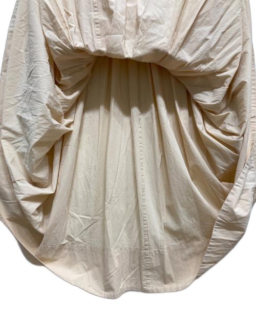 Veritecoeur（ヴェリテクール）Veritecoeur (ヴェリテクール) コットンノーカラーウエストギャザーワンピース ベージュ サイズ:1の古着・服飾アイテム