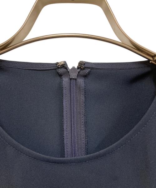 TONAL（トーナル）TONAL (トーナル) バイカラーノースリフレアワンピース ネイビー サイズ:SIZE 38の古着・服飾アイテム