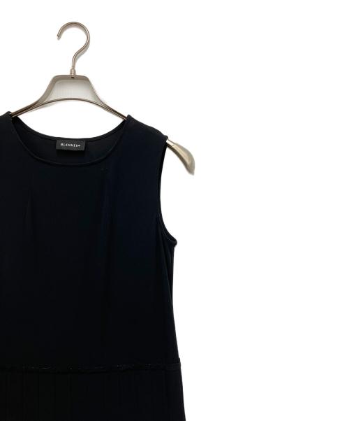 BLENHEIM（ブレンヘイム）BLENHEIM (ブレンヘイム) プリーツノースリーブワンピース ブラック サイズ:XSの古着・服飾アイテム
