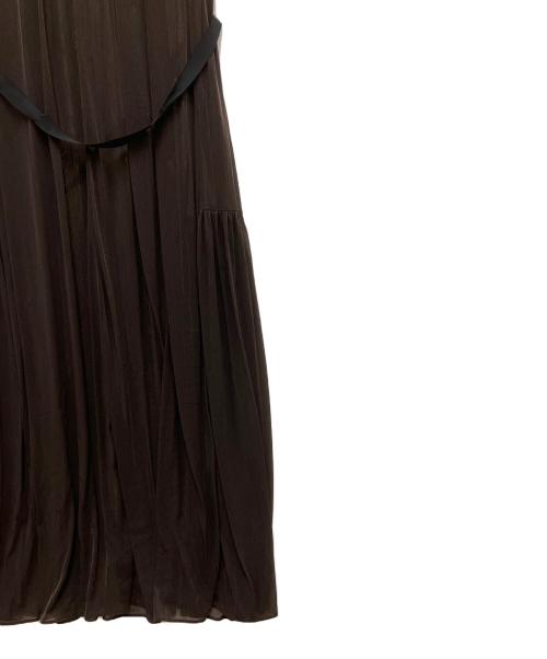 allureville（アルアバイル）allureville (アルアバイル) エスパンディギャザーワンピース ブラウン サイズ:2の古着・服飾アイテム