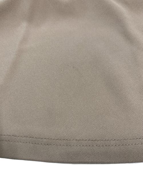 THINGS THAT MATTER（シングスザットマター）THINGS THAT MATTER (シングスザットマター) TRIACETATE JERSEY DRESS / トリアセテートジャージドレス ベージュ サイズ:1の古着・服飾アイテム