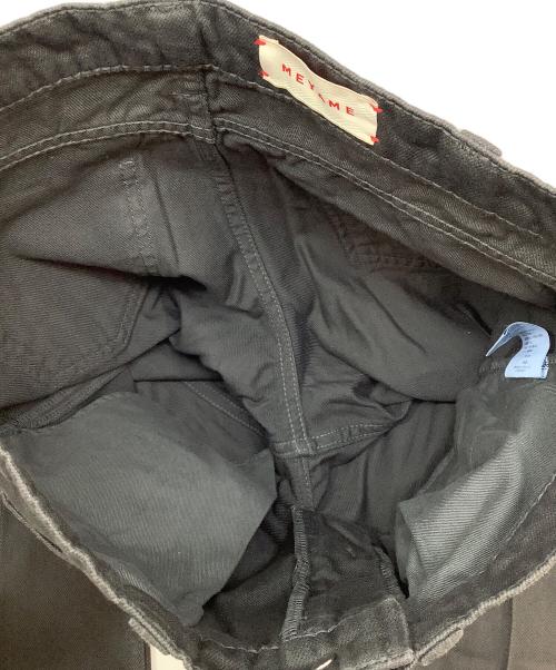 MEYAME（メヤメ）MEYAME (メヤメ) カラーセンタープリーツフレアジーンズ ブラックの古着・服飾アイテム