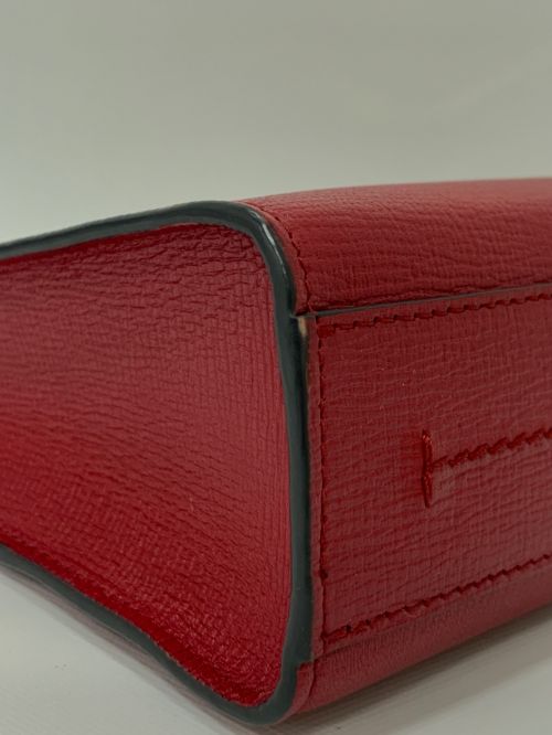 ANYA HINDMARCH（アニヤ・ハインドマーチ）ANYA HINDMARCH (アニヤハインドマーチ) ポストボックスバッグ レッド サイズ:-の古着・服飾アイテム