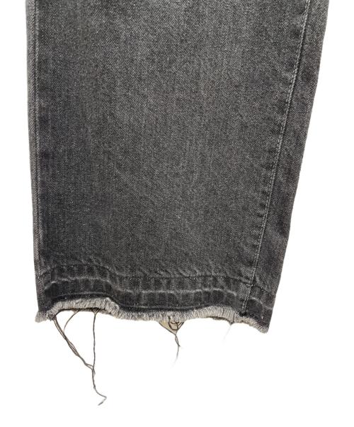 ES:S（エス）ES:S (エス) CINCH BACK BAGGY JEANS ブラック サイズ:32の古着・服飾アイテム