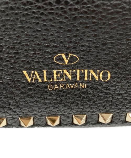 VALENTINO GARAVANI（ヴァレンティノ・ガラヴァーニ）VALENTINO GARAVANI (ヴァレンティノ・ガラヴァーニ) ロックスタッズショルダーバッグ ブラックの古着・服飾アイテム