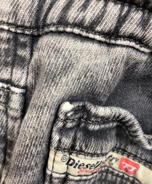 DIESEL（ディーゼル）DIESEL (ディーゼル) デニムカーゴパンツ ブラック サイズ:27の古着・服飾アイテム