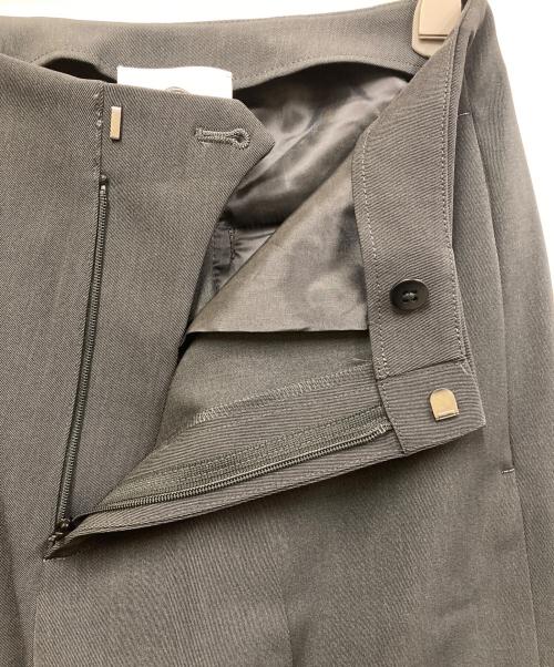 MARW UNITED ARROWS（マルゥ ユナイテッドアローズ）MARW UNITED ARROWS (マルゥ ユナイテッドアローズ) ツイル フレアパンツ ダークグレー サイズ:36の古着・服飾アイテム