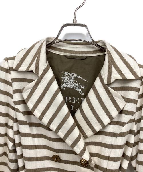 BURBERRY BLUE LABEL（バーバリー ブルー レーベル）BURBERRY BLUE LABEL (バーバリー ブルー レーベル) マリンコート ベージュ サイズ:38の古着・服飾アイテム