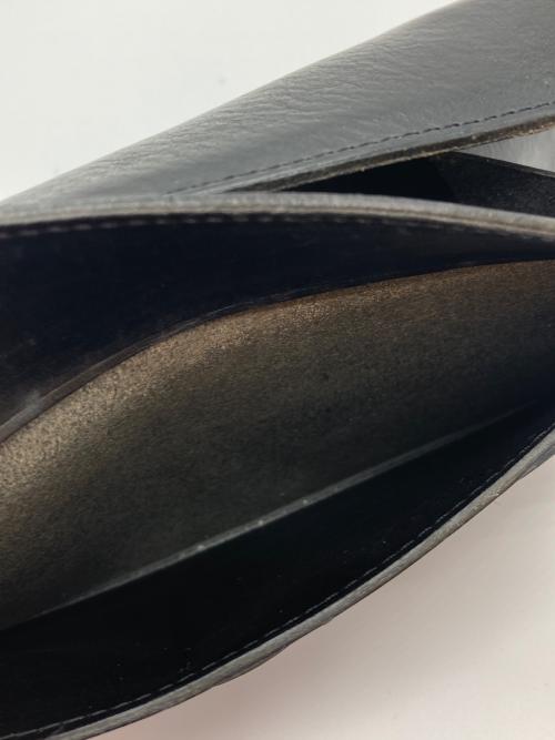 BEERBELLY（ビアベリー）BEERBELLY (ビアベリー) Dフラップ ウォレット ブラックの古着・服飾アイテム