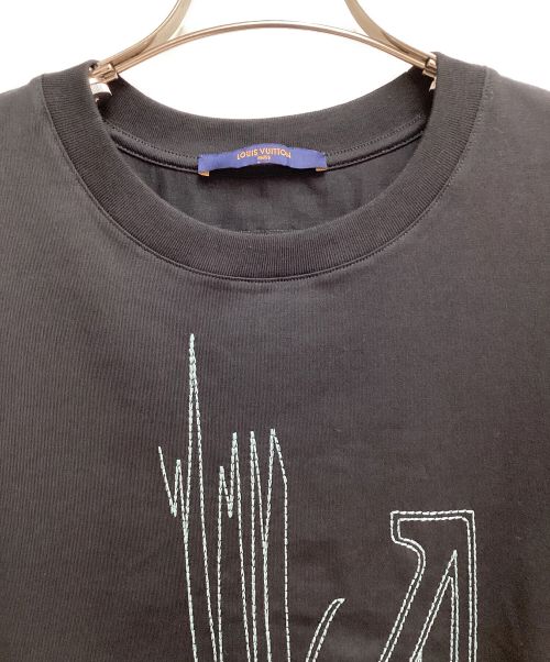 LOUIS VUITTON（ルイ ヴィトン）LOUIS VUITTON (ルイ ヴィトン) 23SS LVフリークエンシーグラフィック エンブロイ Tシャツ ブラック サイズ:XLの古着・服飾アイテム