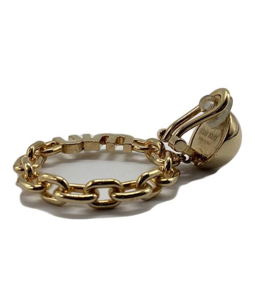 MIU MIU（ミュウミュウ）MIU MIU (ミュウミュウ) メタルイヤリング ゴールドの古着・服飾アイテム