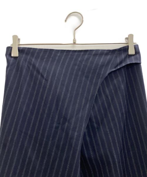 BACCA（バッカ）BACCA (バッカ) ストライプウールギャバジン ラップスカート ブラック サイズ:36の古着・服飾アイテム