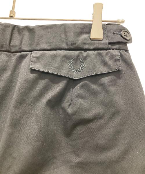 MARGARET HOWELL（マーガレットハウエル）MARGARET HOWELL (マーガレットハウエル) FRED PERRY (フレッドペリー) コットンパンツ ブラック サイズ:10の古着・服飾アイテム