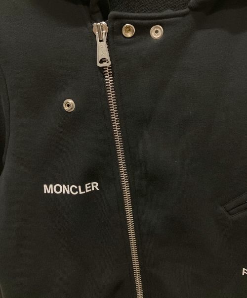 MONCLER（モンクレール）MONCLER (モンクレール) FRAGMENT DESIGN (フラグメントデザイン) Lewis Leathers (ルイスレザース) トリプルコラボスウェットライダースブルゾン ブラック サイズ:Lの古着・服飾アイテム