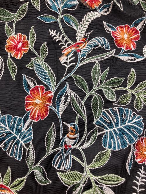 GRACE CONTINENTAL（（グレースコンチネンタル）GRACE CONTINENTAL (（グレースコンチネンタル) ボタニカルチュール刺繍スカート ブラック サイズ:SIZE 36の古着・服飾アイテム