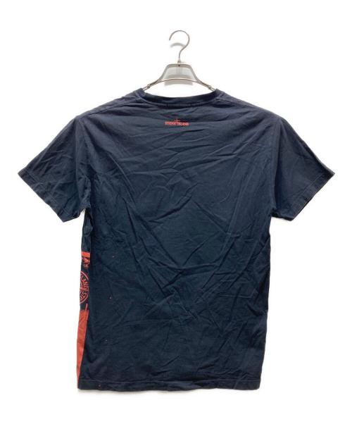 STONE ISLAND（ストーンアイランド）STONE ISLAND (ストーンアイランド) グラフィックロゴプリントTシャツ ネイビー サイズ:XLの古着・服飾アイテム