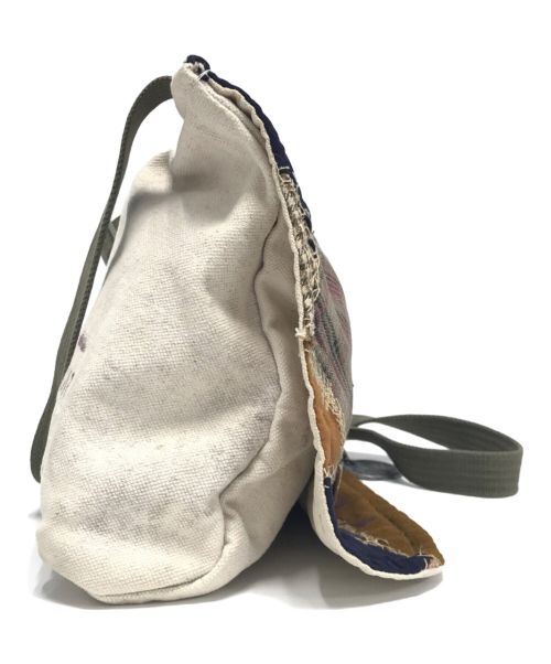 J.AUGUR（ジュディーオウガー）J.AUGUR (ジュディーオウガー) ショルダーバッグ マルチカラーの古着・服飾アイテム