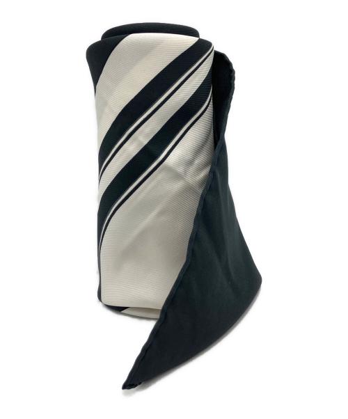 HERMES（エルメス）HERMES (エルメス) カレ90 BRIDES de GALA ブラックの古着・服飾アイテム