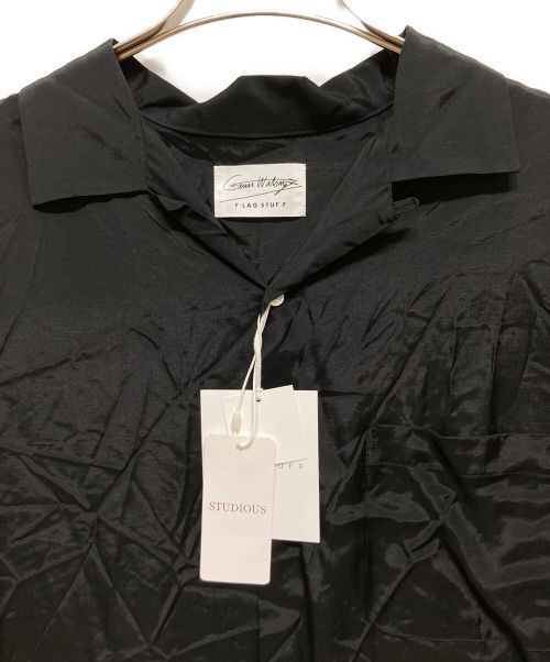 flagstuff（フラグスタフ）flagstuff (フラグスタフ) STUDIOUS (ステュディオス) シャツ ブラック サイズ:Ｌ 未使用品の古着・服飾アイテム