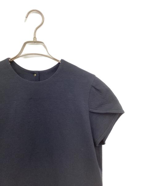 TOMORROW LAND collection（トゥモローランドコレクション）TOMORROW LAND collection (トゥモローランドコレクション) ナップコットン ペタルスリーブプルオーバー ネイビー サイズ:36 未使用品の古着・服飾アイテム