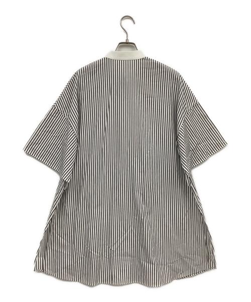 THE RERACS（ザ リラクス）THE RERACS (ザ リラクス) バンドカラーストライプシャツ ホワイト×ブラック サイズ:FREEの古着・服飾アイテム