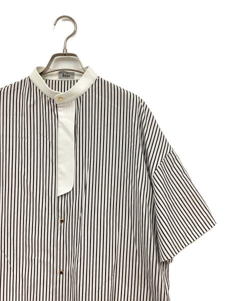 THE RERACS（ザ リラクス）THE RERACS (ザ リラクス) バンドカラーストライプシャツ ホワイト×ブラック サイズ:FREEの古着・服飾アイテム
